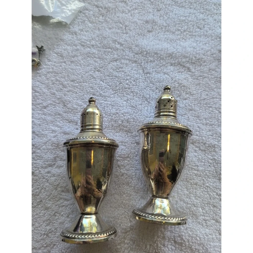Sterling Silver Weighted Salt &‎ Pepper Shaker By Duchin Creation